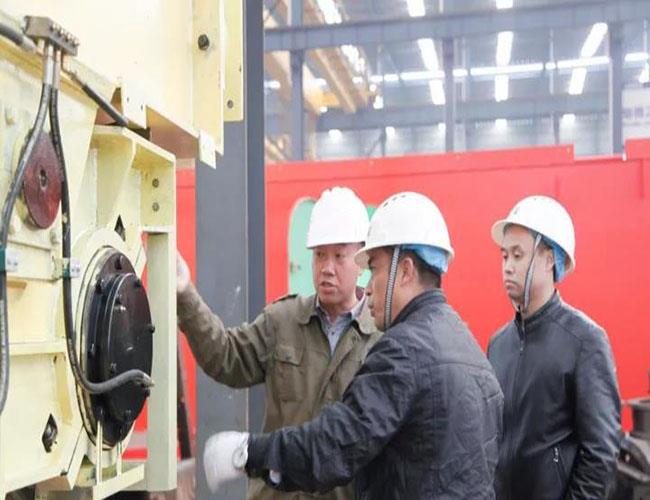 Baosteel Group conducts A check on the cranes of rewinding unit project that our company has built11141144.jpg